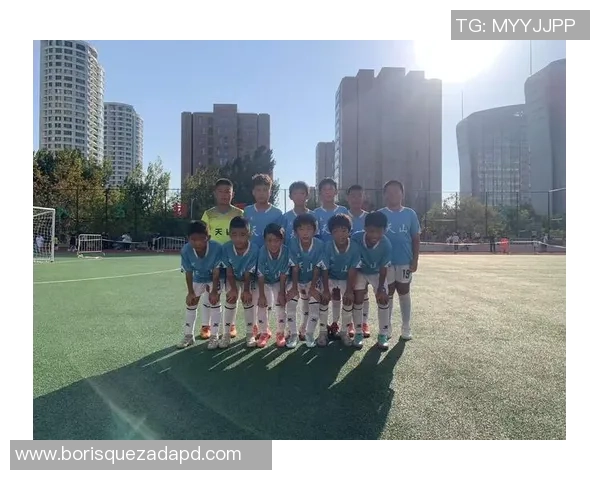 足球明星如何通过科学训练与饮食保持最佳状态与竞技水平的秘诀揭秘 足球明星如何通过科学训练与饮食保持最佳状态与竞技水平的秘诀揭秘