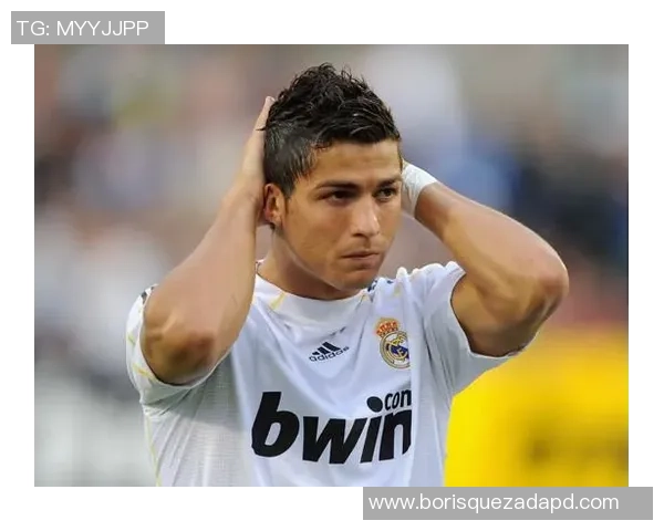 足球明星柯钊精彩瞬间集锦展示他的风采与魅力 足球明星柯钊精彩瞬间集锦展示他的风采与魅力