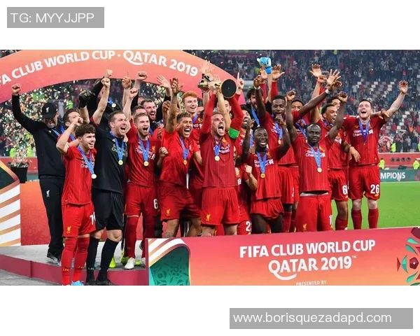 足球明星的奋斗历程与人生启示带给我们的深刻反思与感悟