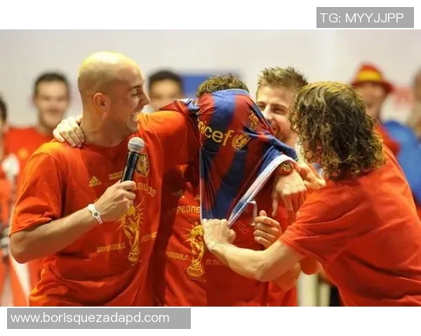 足球明星被套单事件引发热议图片背后隐藏的故事与真相解析 足球明星被套单事件引发热议图片背后隐藏的故事与真相解析